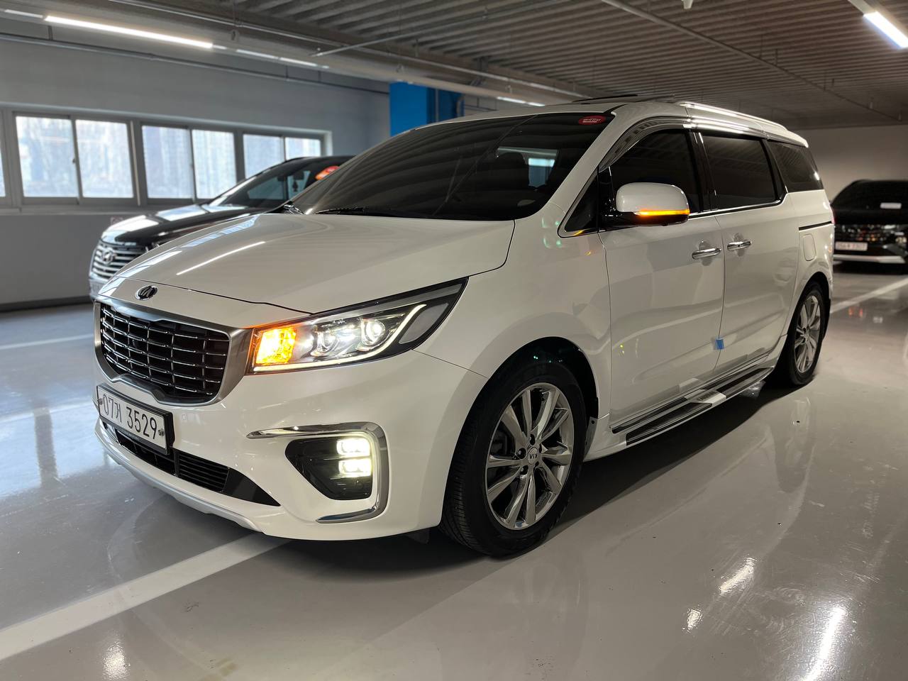 Kia Carnival Noblesse Special