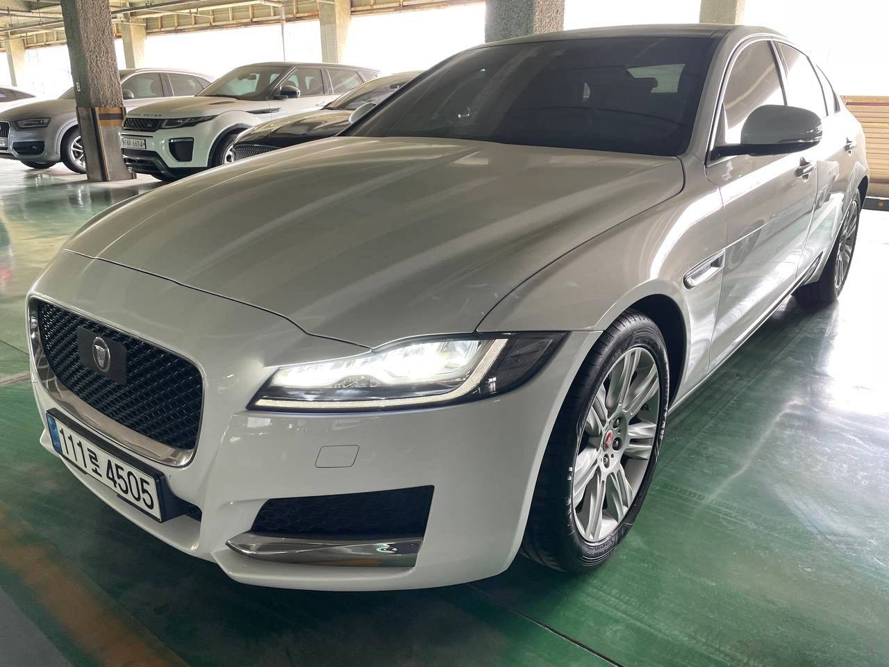 Jaguar XF 20D