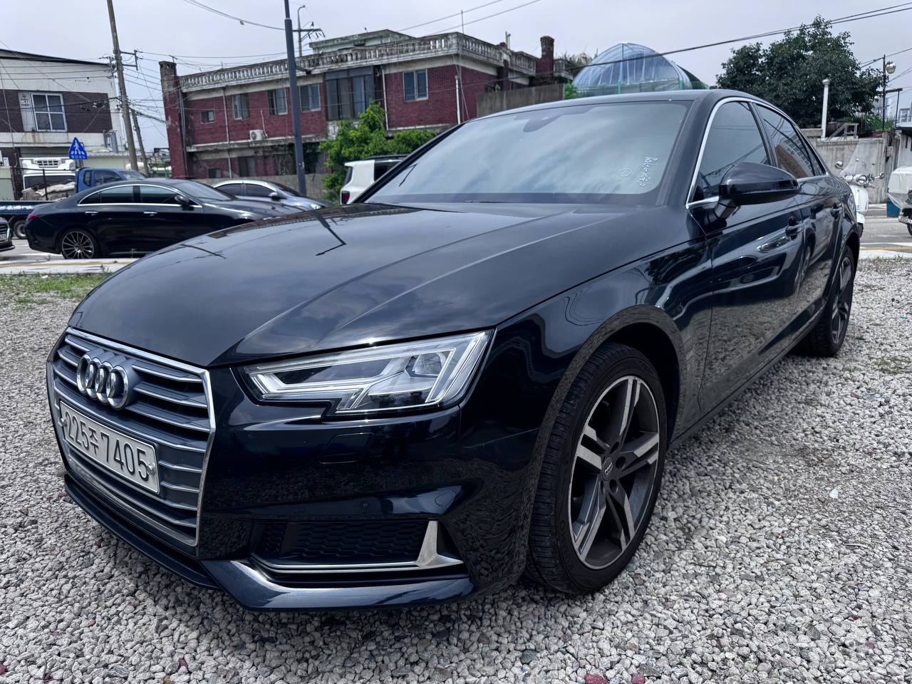 Audi A4 (B9) 40 TFSI Premium