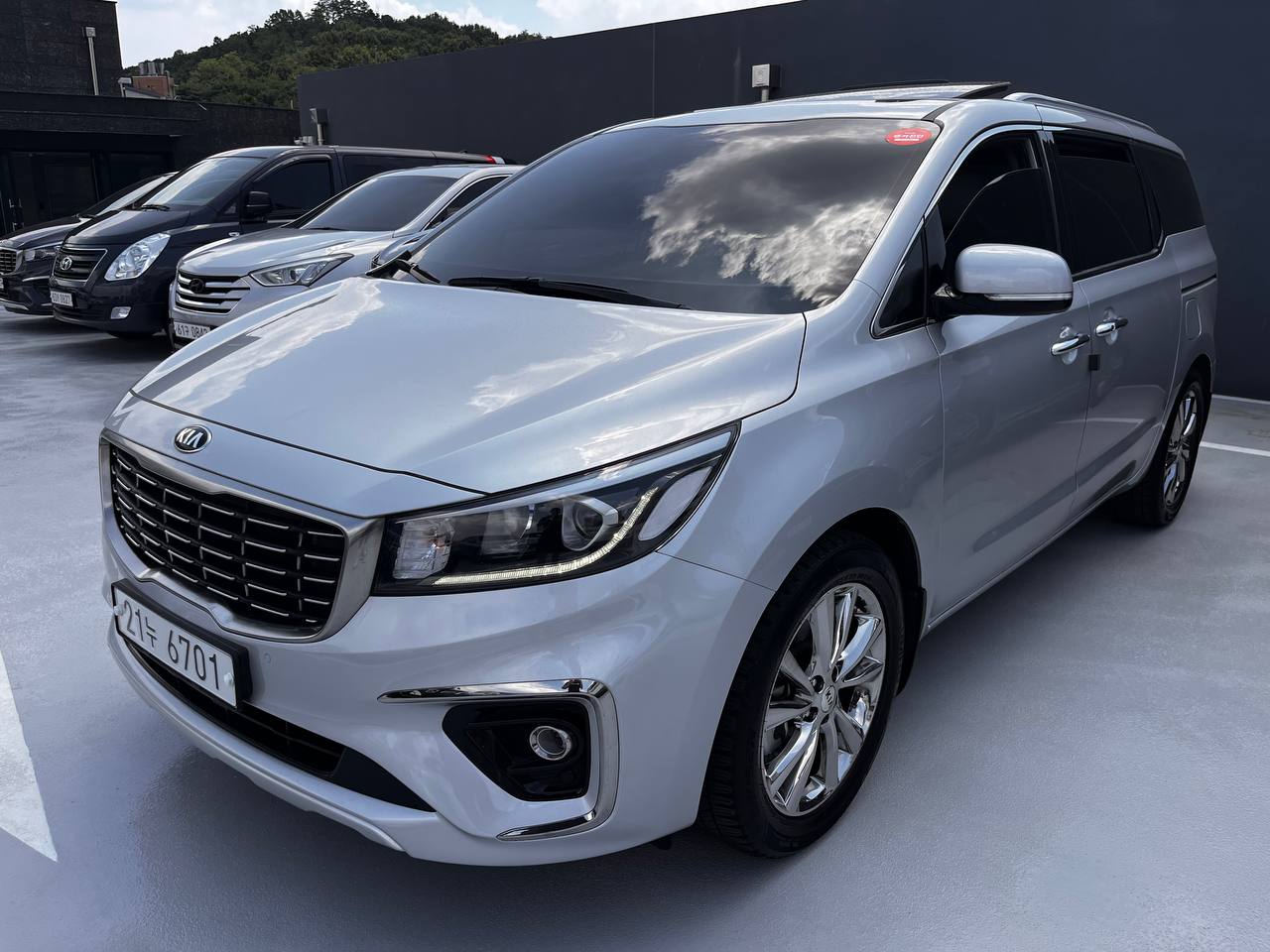 Kia Carnival