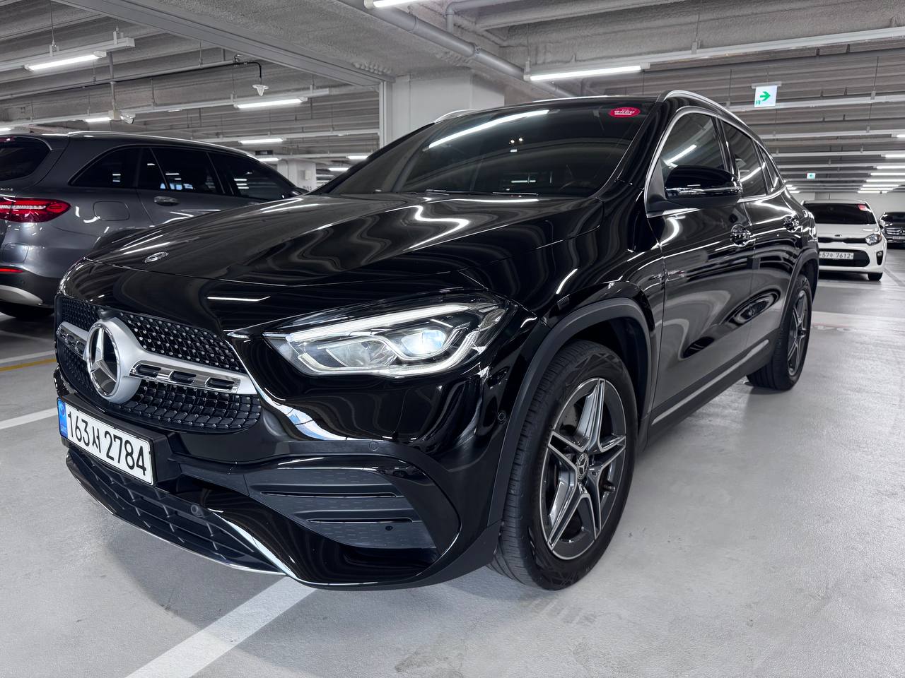 Mercedes Benz GLA-class H247 GLA250 4MATIC