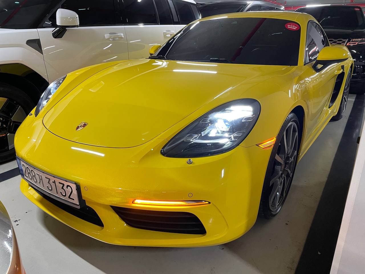 Porsche Cayman 2.0