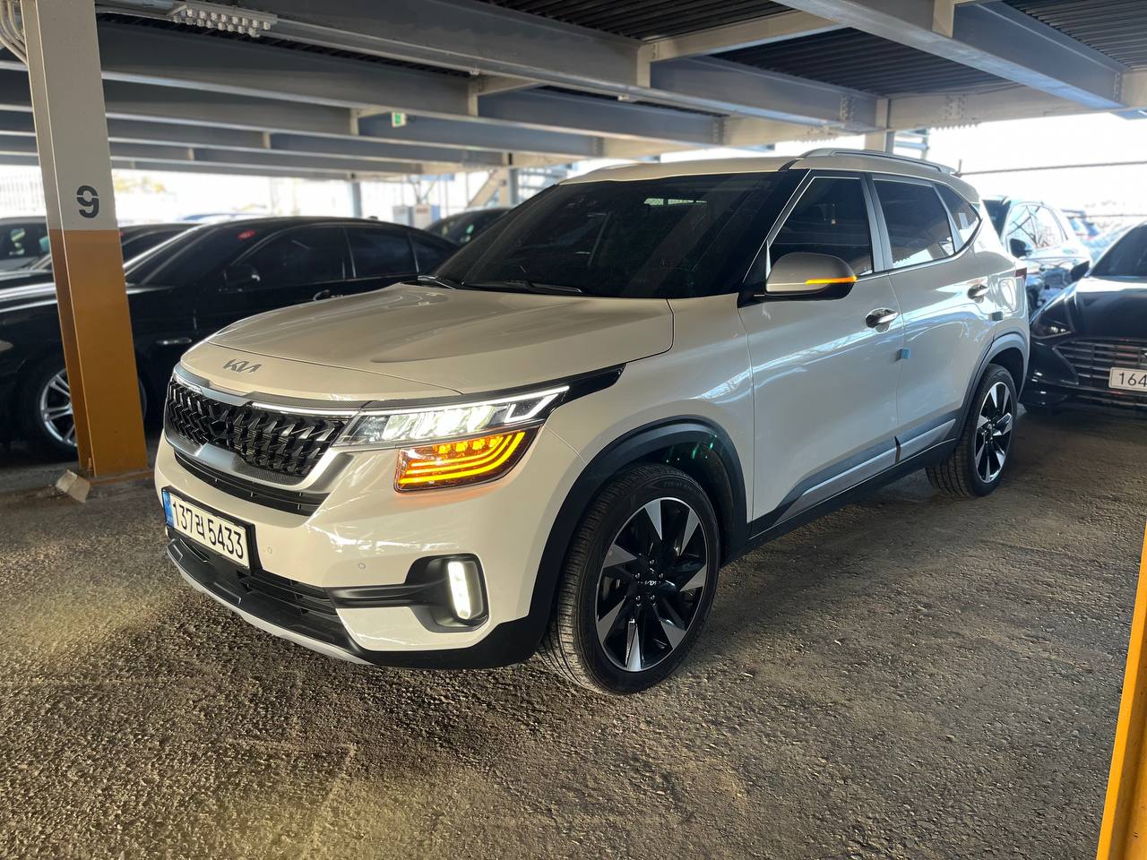 Kia Seltos 1.6T/4WD Signature