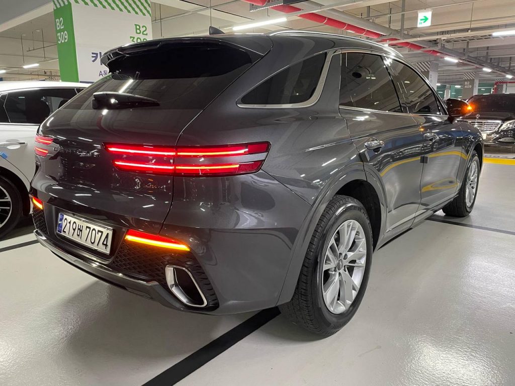 Genesis GV70 2.5T/AWD