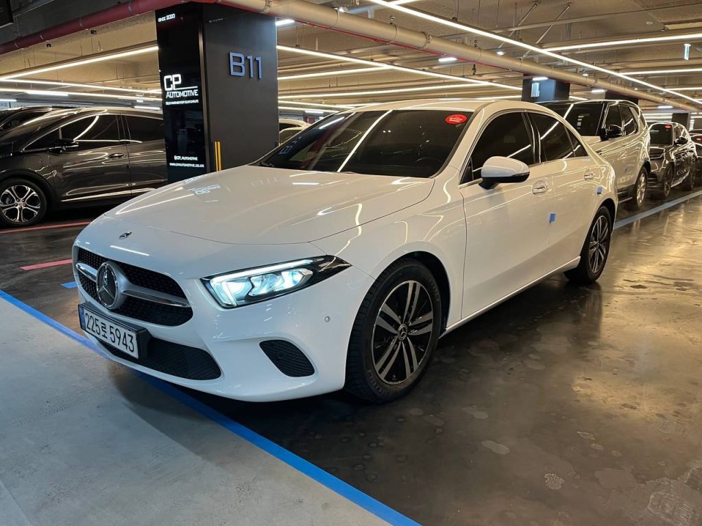 Mercedes-Benz A-class W176 A220 Sedan