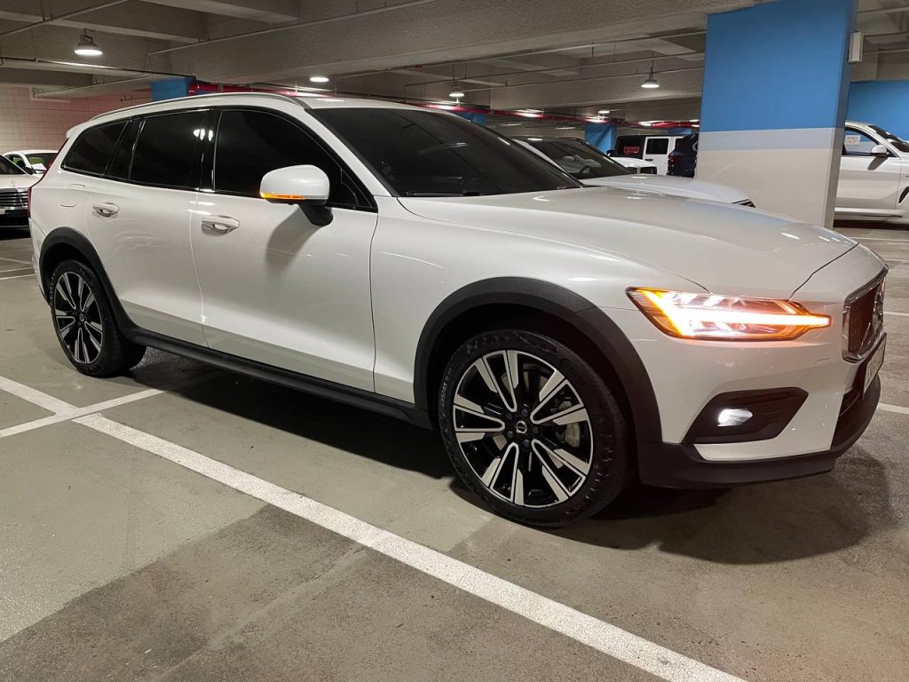 Volvo V60 Cross Country B5 Pro AWD