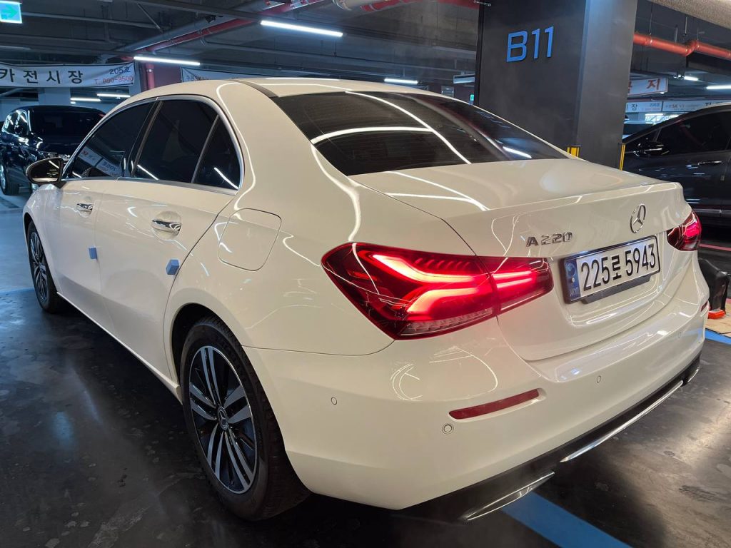 Mercedes-Benz A-class W176 A220 Sedan