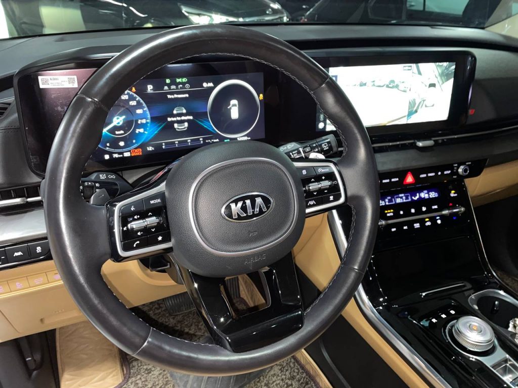 Kia Carnival 4gen 7-seater Signature