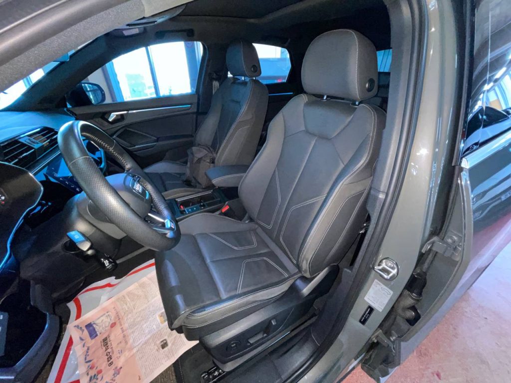 Audi Q3 (F3) 35 TDI Premium Sportback