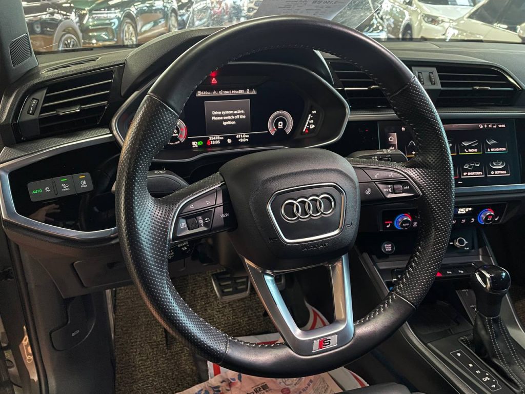 Audi Q3 (F3) 35 TDI Premium Sportback