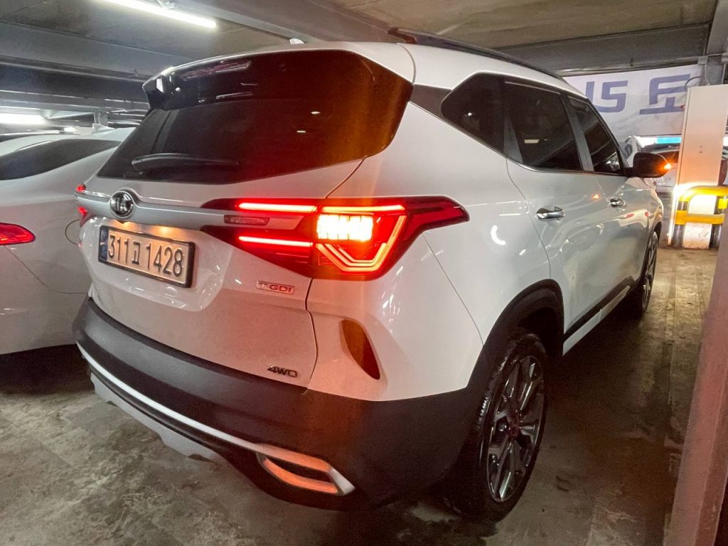 Kia Seltos 1.6T/4WD Signature