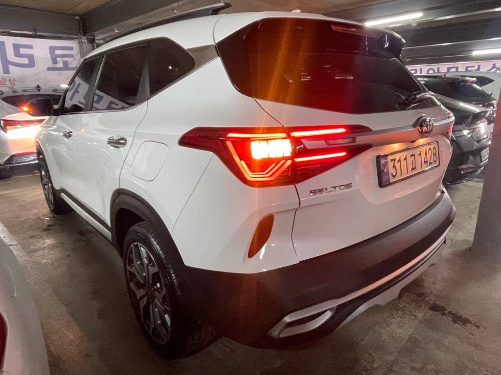 Kia Seltos 1.6T/4WD Signature