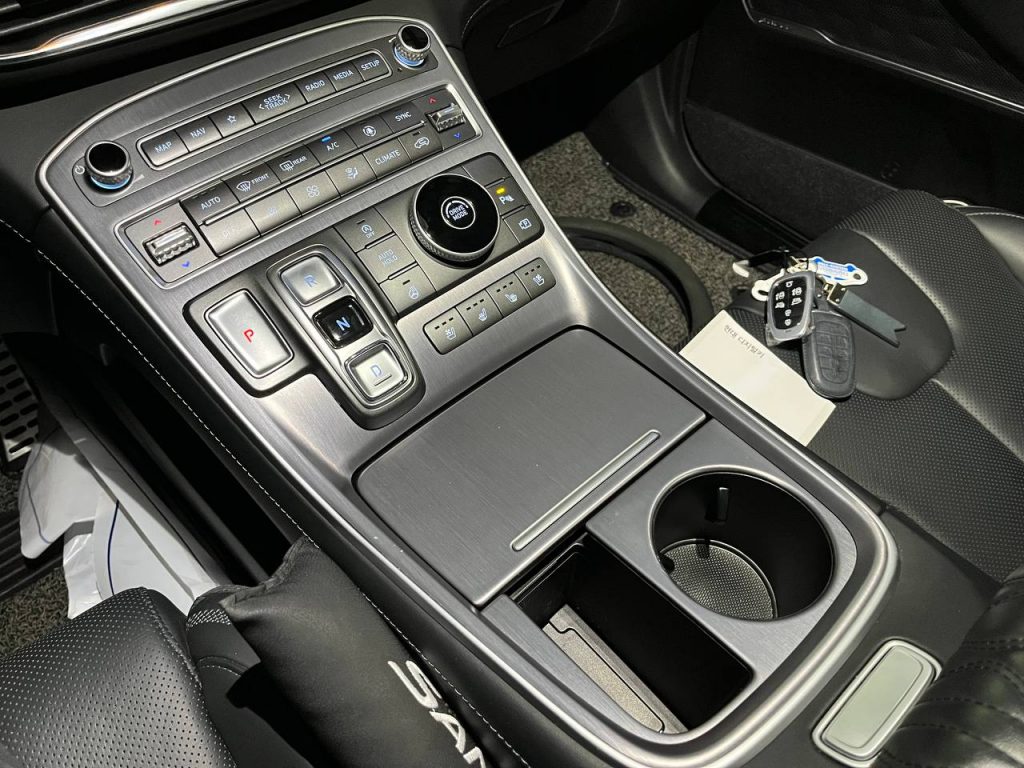 Hyundai The New Santafe 2.5T/2WD Calligraphy