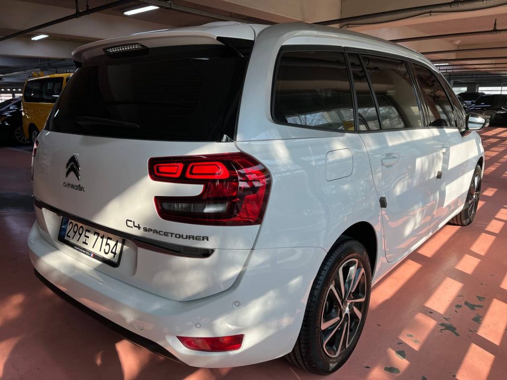 Citroen C4 SpaseTourer 1.5 BlueHDi Shine
