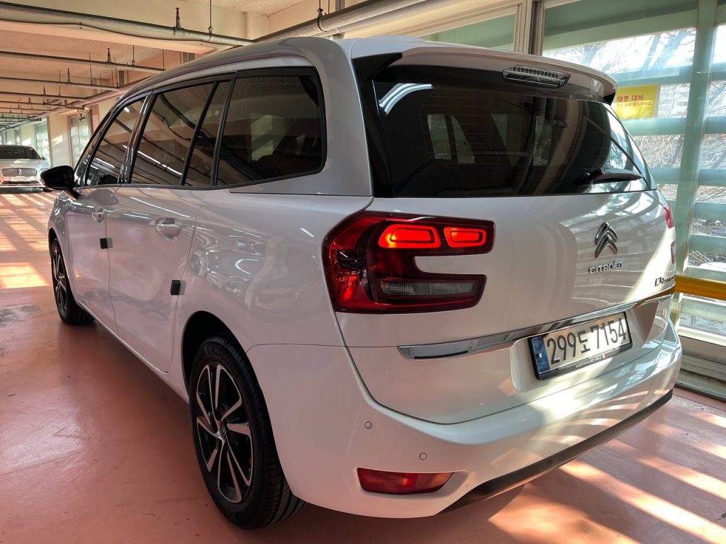 Citroen C4 SpaseTourer 1.5 BlueHDi Shine