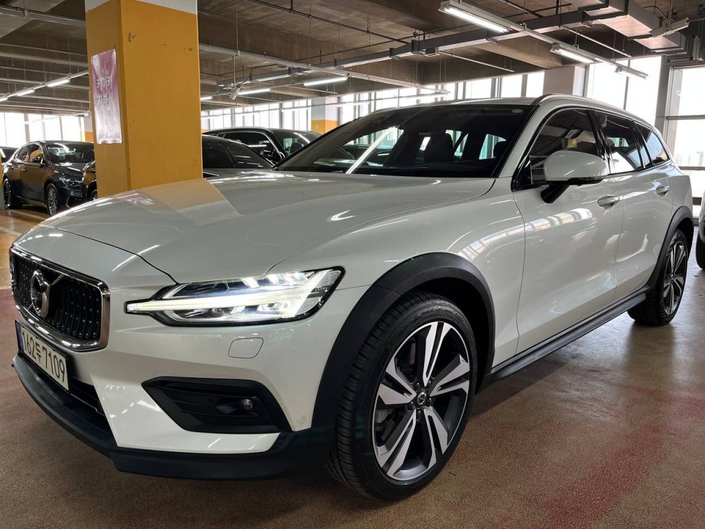 Volvo V60 Cross Country B5 Pro AWD