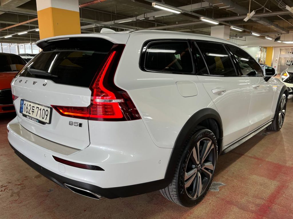 Volvo V60 Cross Country B5 Pro AWD