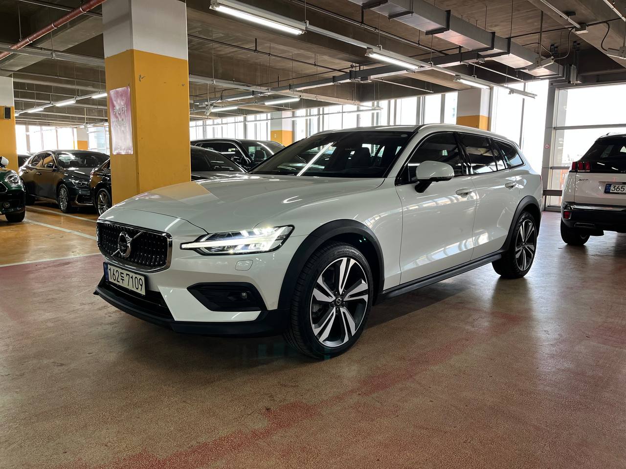 Volvo V60 Cross Country B5 Pro AWD