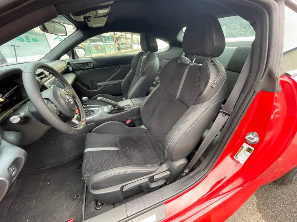 Toyota GR86 2.4 Standard