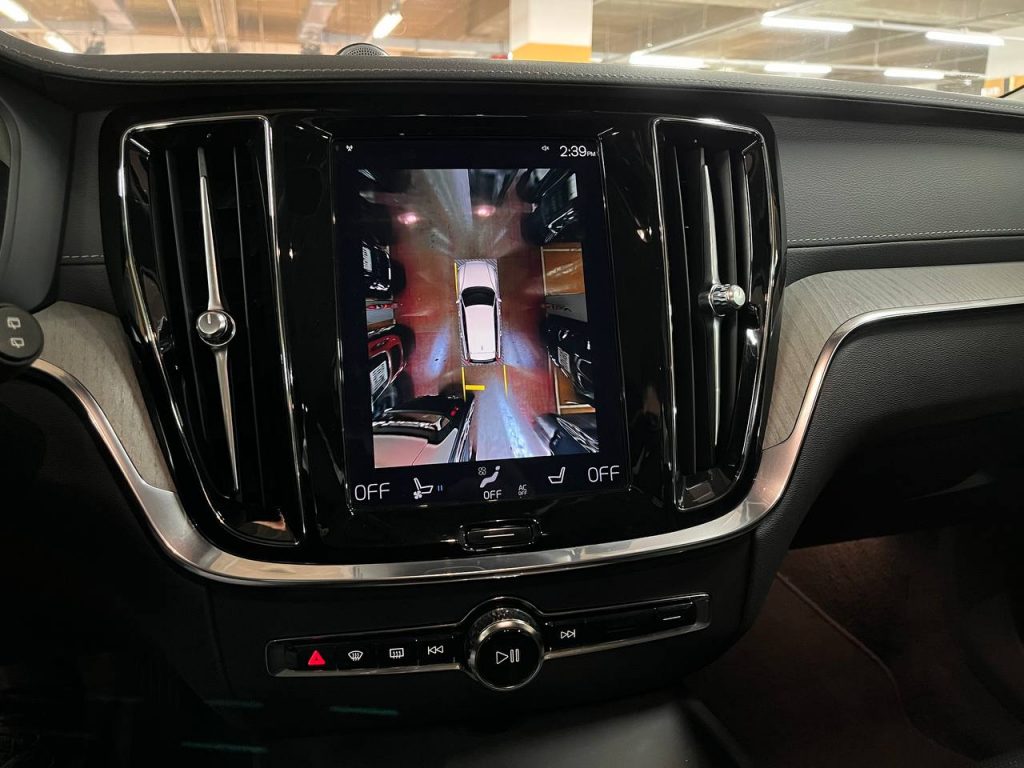 Volvo V60 Cross Country B5 Pro AWD