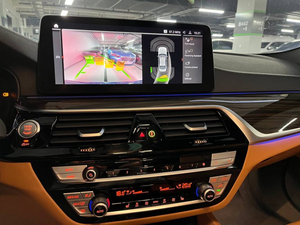 BMW 5 Series (G30) 520i M Sport