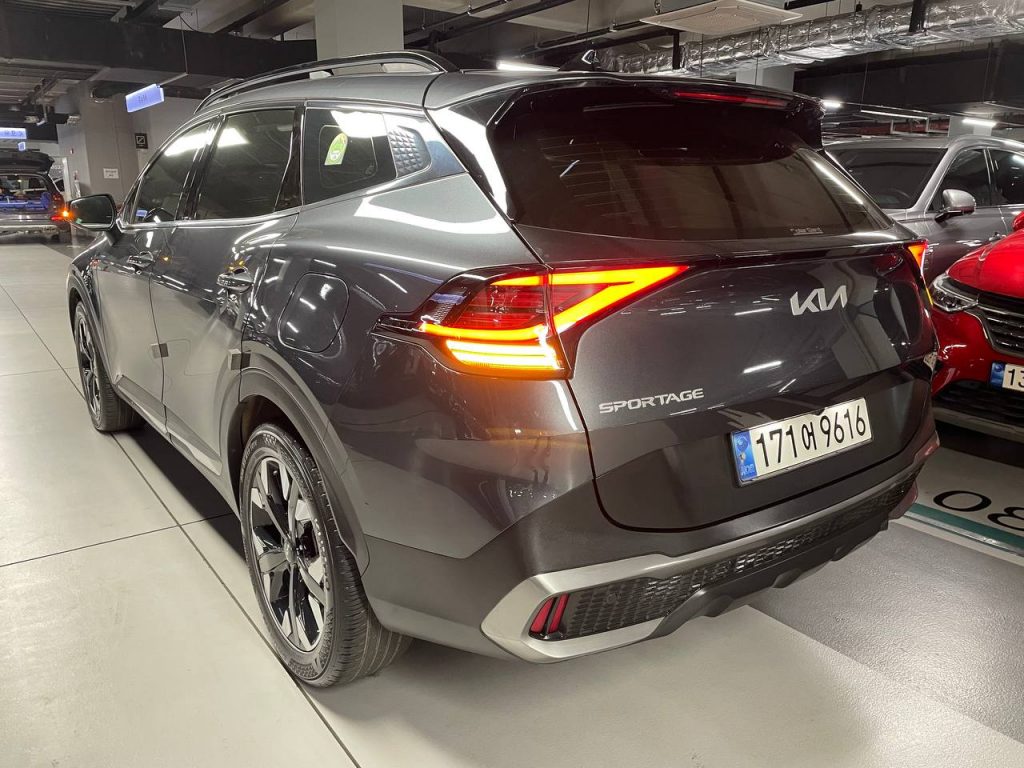 Kia Sportage 5gen. 1.6T/2WD Signature Gravity