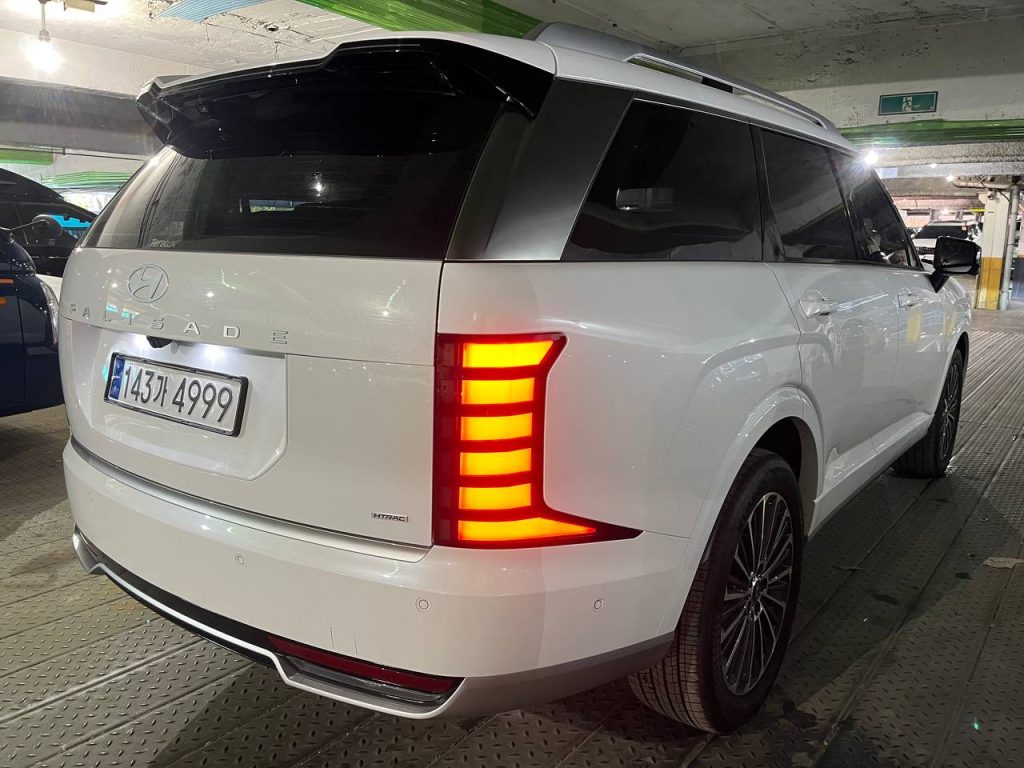 Hyundai Palisade 2.5T/AWD Calligraphy 9-seater