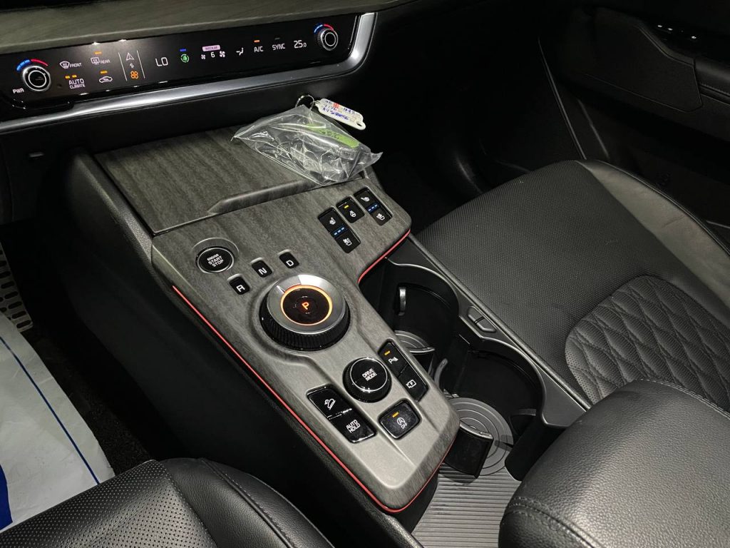 Kia Sportage 5gen. 1.6T/2WD Signature Gravity