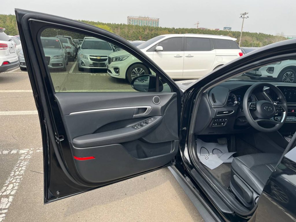 Hyundai Sonata (DN8) 2.0 Smart