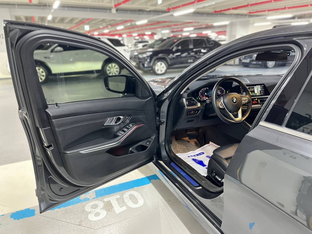 BMW 3 (G20) 320i Luxury