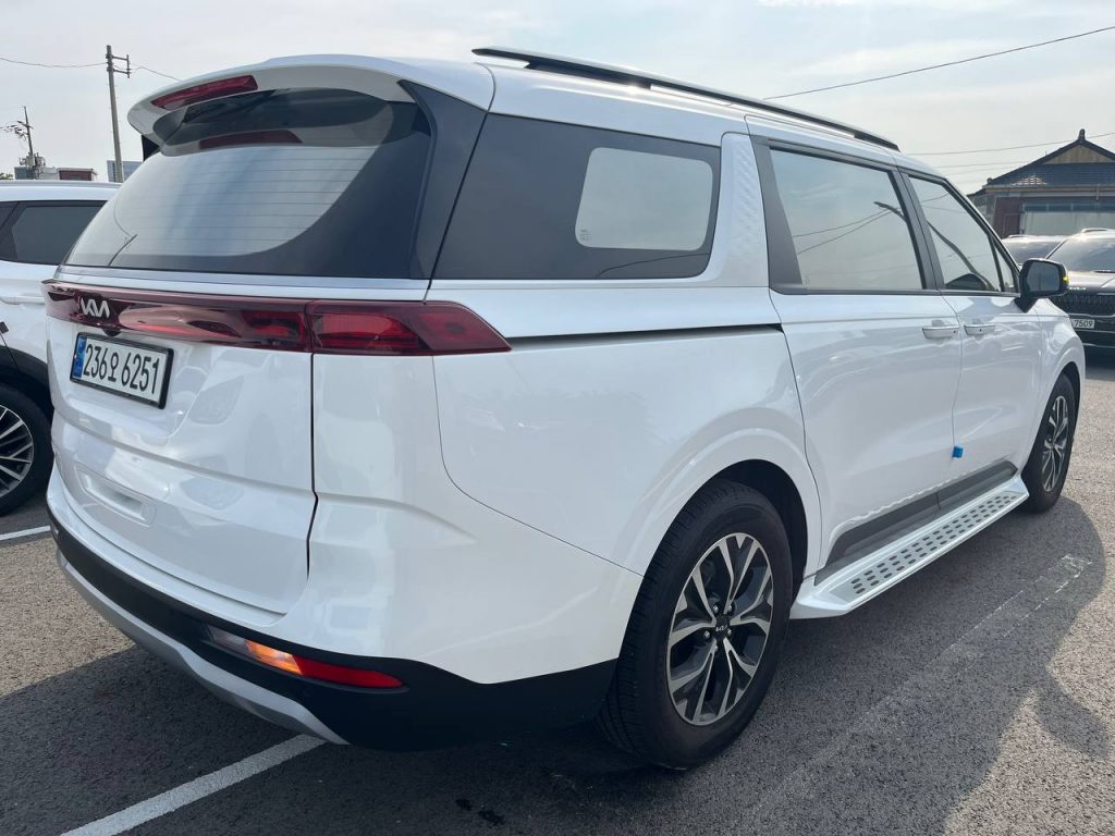 Kia Carnival 4 gen. 9-seater Prestige