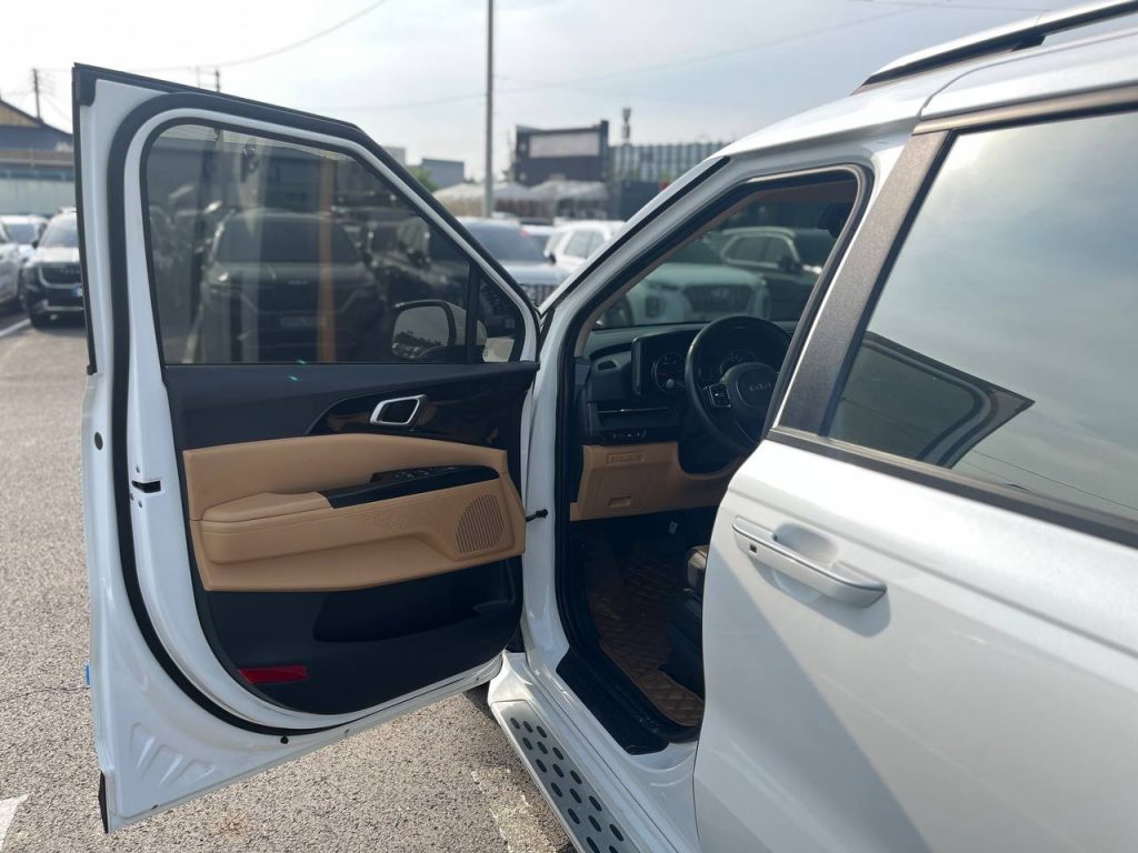 Kia Carnival 4 gen. 9-seater Prestige