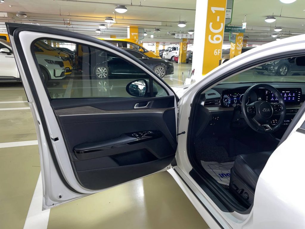 Kia K5 3gen 2.0 Noblesse