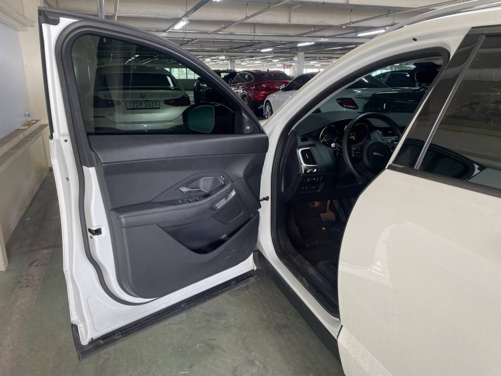 Jaguar E-PACE D180 S