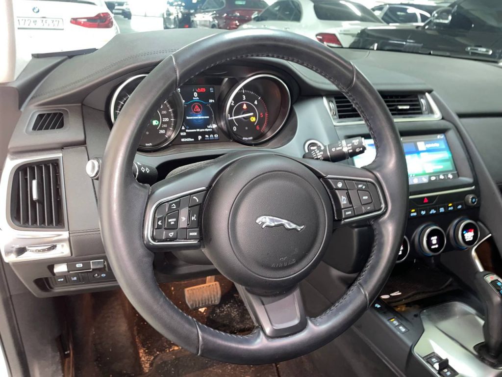 Jaguar E-PACE D180 S