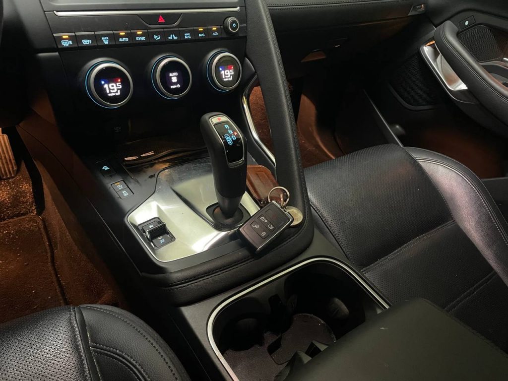 Jaguar E-PACE D180 S