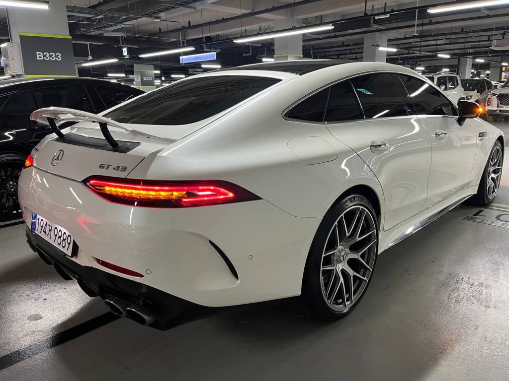 Mercedes-Benz AMG GT 43 4MATIC+