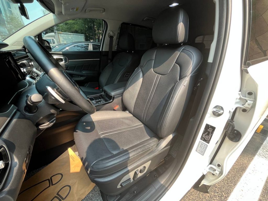 Kia Sorento 4gen. 2.2/2WD Noblesse