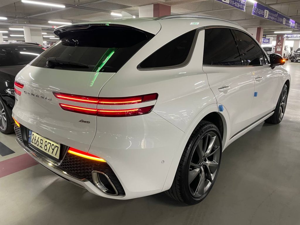 Genesis GV70 2.5T/AWD