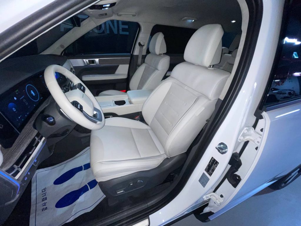 Hyundai SantaFe (MX5) 2.5T/4WD Prestige