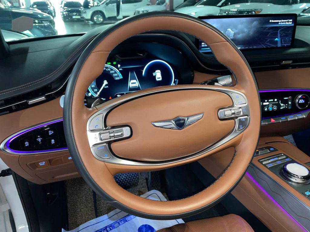 Genesis GV70 2.5T/AWD