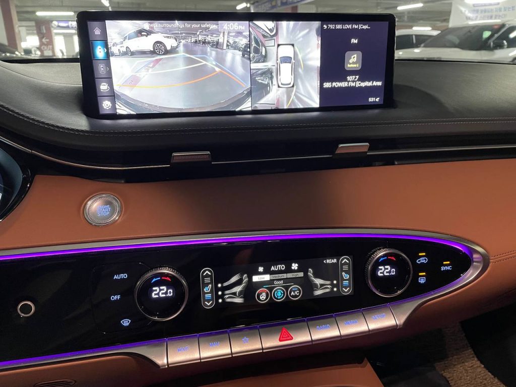 Genesis GV70 2.5T/AWD