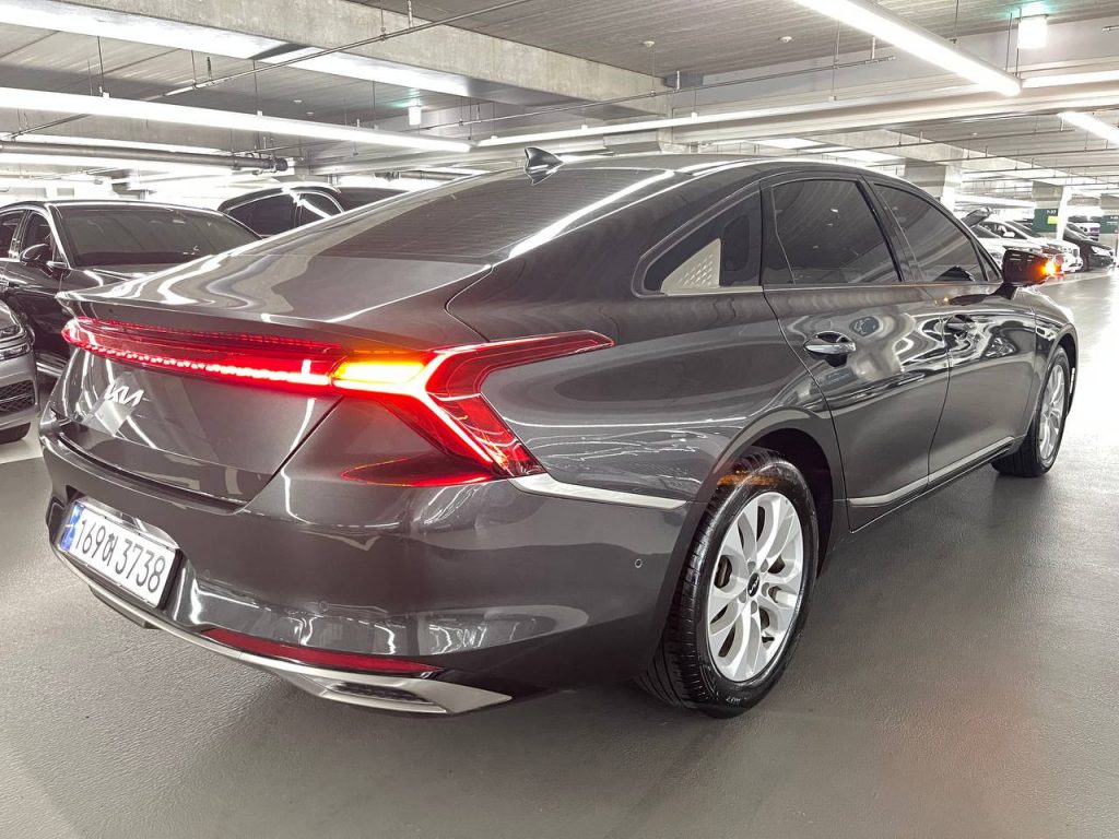 Kia K8 2.5/2WD Noblesse