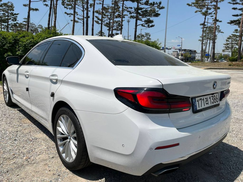 BMW 5 Series (G30) 530e Luxury
