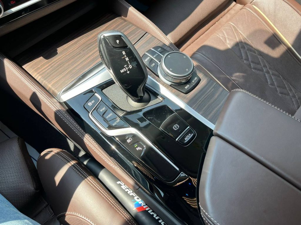 BMW 5 Series (G30) 530e Luxury