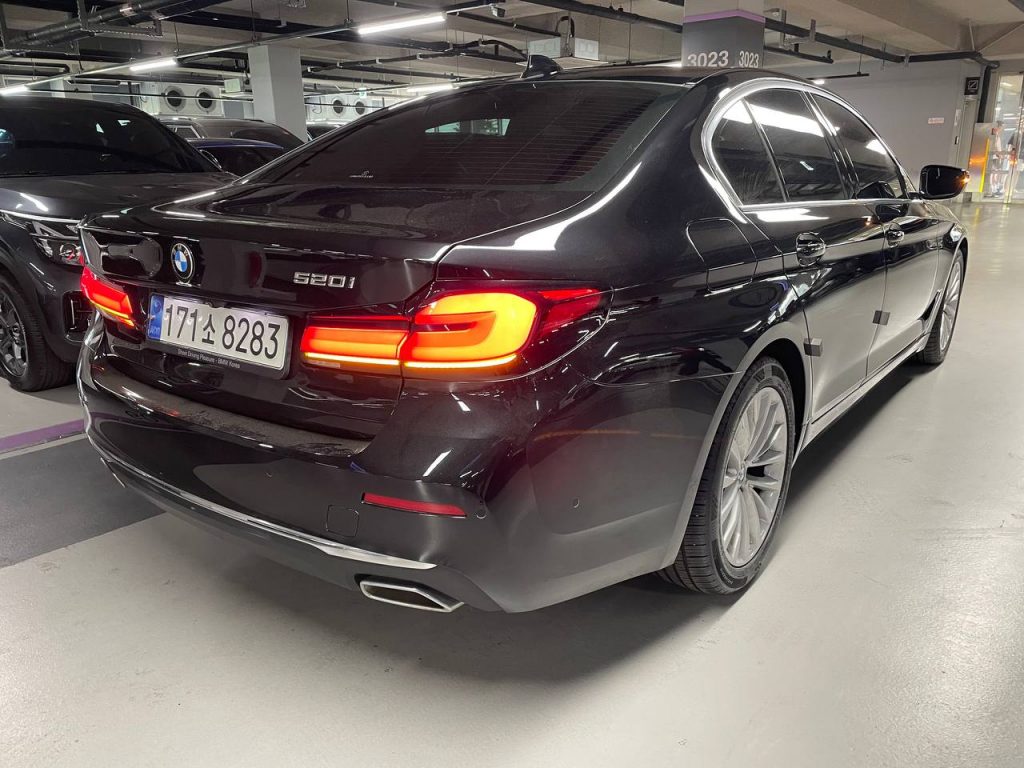 BMW 5 Series (G30) 520i Luxury