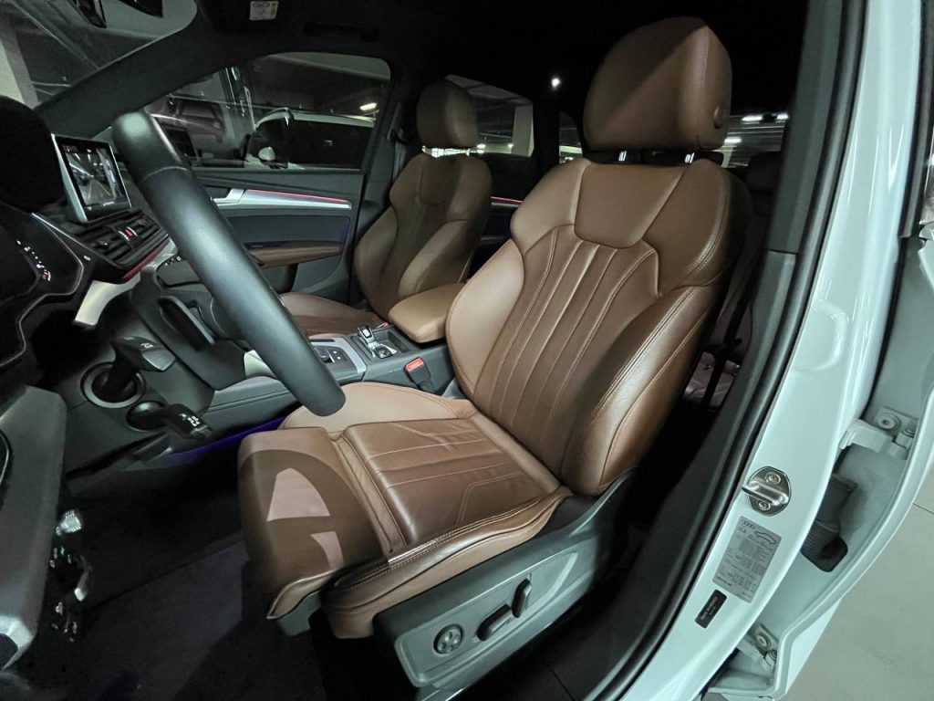 Audi Q5 (FY) 40 TDI Quattro Premium