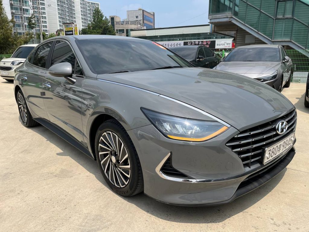 Hyundai Sonata (DN8) 2.0 Premium