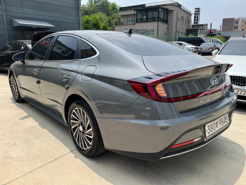 Hyundai Sonata (DN8) 2.0 Premium