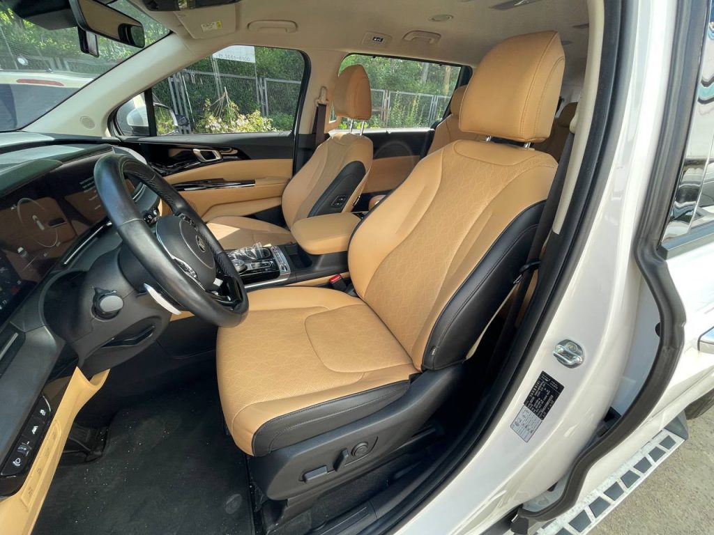 Kia Carnival 4 gen. 9-seater Noblesse